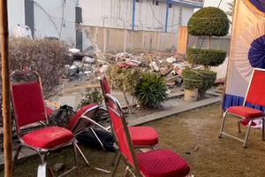 Homem-bomba mata sete pessoas e fere 25 ao detonar colete explosivo em casamento no Paquistão 