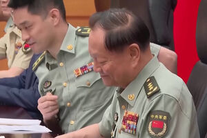 General de topo da China sob investigação por suspeitas de violações da disciplina e da lei 