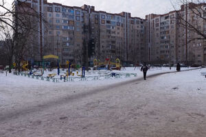 Ucranianos vivem com frio e sem energia elétrica ou aquecimento após recentes ataques russos