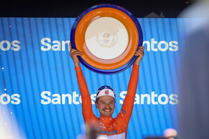 Jay Vine acabou por ganhar o Tour Down Under