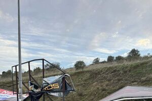 Estragos em outdoors em Torres Vedras devido ao mau tempo