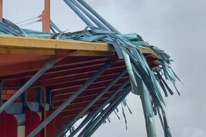 Estádio Municipal de Leiria danificado pelo mau tempo
