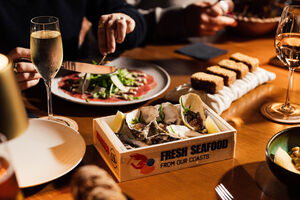 Seis ostras custam €12, no Boémio