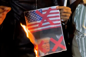 Iraquianos em Bagdade protestam contra a intervenção de Trump nos assuntos do Iraque  