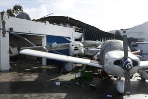 O vento causado pela passagem da depressão Kristin destruiu várias aeronaves e o hangar da empresa de manutenção do Aeródromo Municipal Bissaya Barreto, em Coimbra, causando prejuízos superiores a um milhão de euros