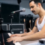 Ruben Amorim em versão Freddie Mercury... e Mourinho na bateria: a rapsódia que arrasa o Man. United