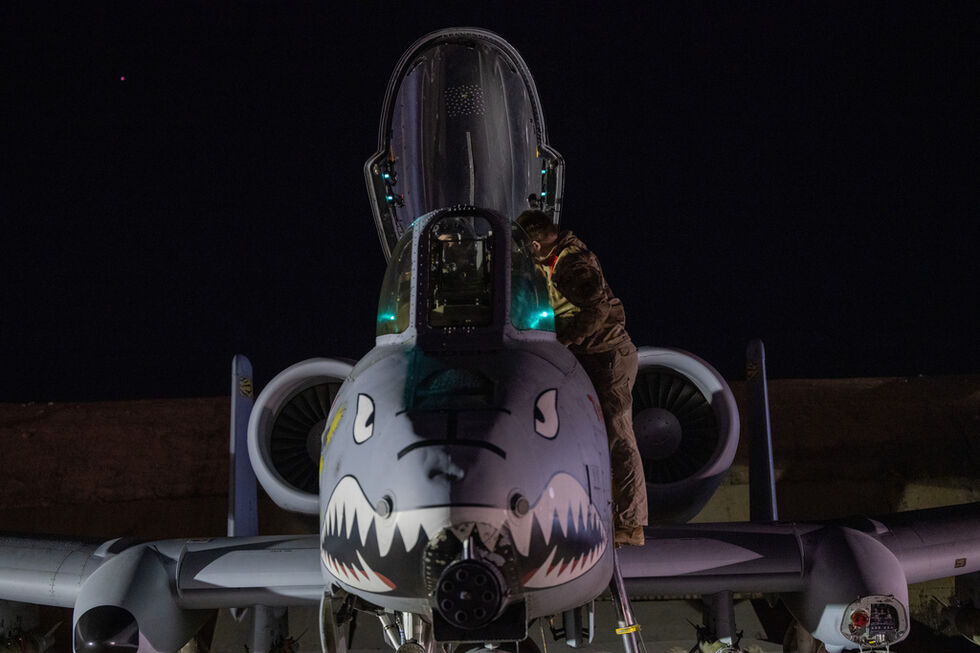 EUA e Jordânia lançam ataques contra Estado Islâmico na Síria