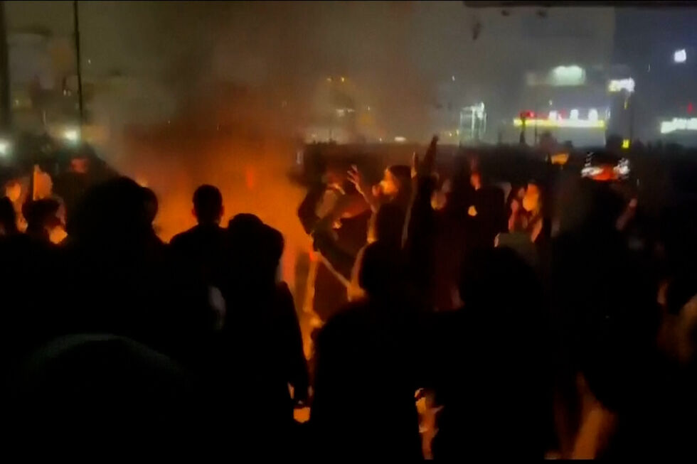 Irão ameaça EUA e Israel enquanto protestos contra o regime se intensificam 