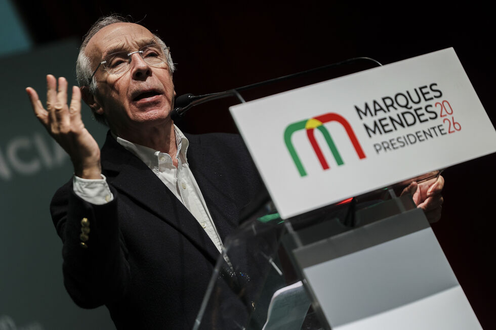 Marques Mendes discursa sobre a sua experiência