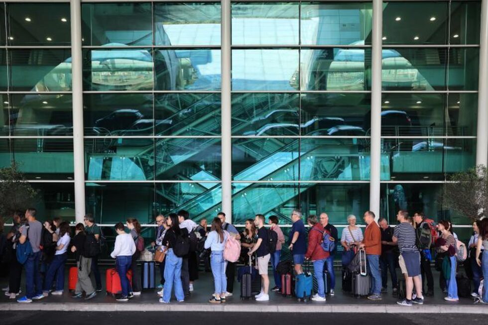Aeroportos portugueses registam aumento de passageiros, com destaque para Lisboa, Faro e Porto
