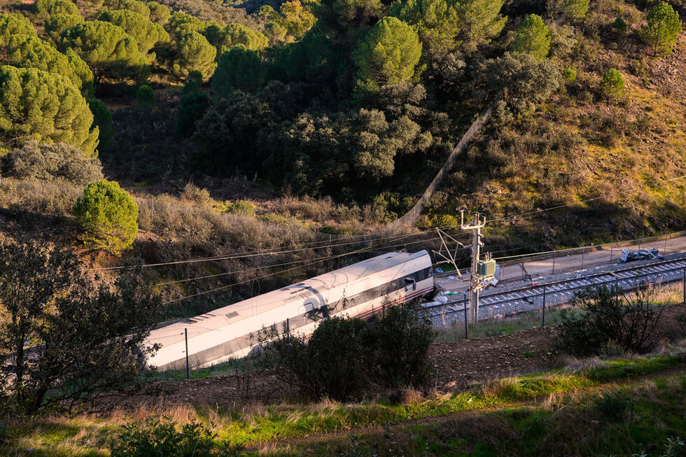 Descarrilamento de comboio em Espanha