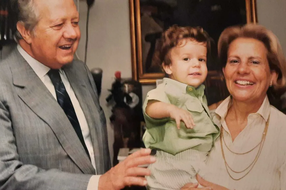 Mário Soares e Maria Barroso com o neto, Mário Barroso Soares