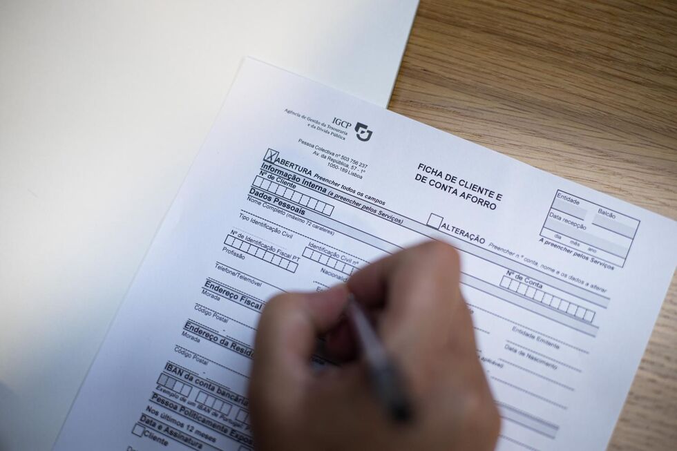 Famílias investem em certificados de aforro, ultrapassando 38 mil milhões de euros