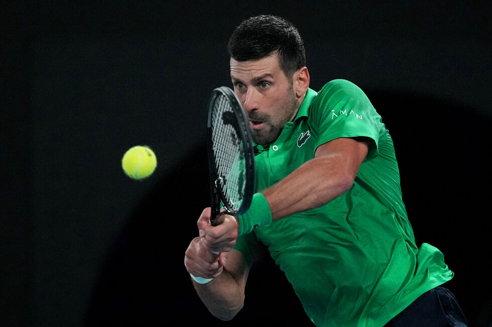 Novak Djokovic segue no Open da Austrália