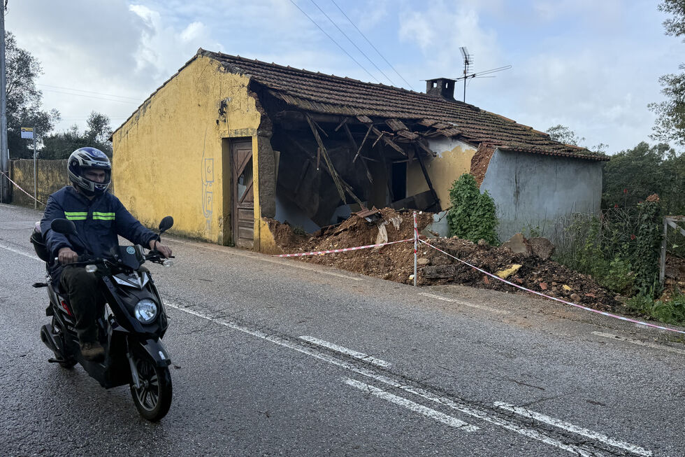 Mau tempo causa desalojados em Sobral de Monte Agraço
