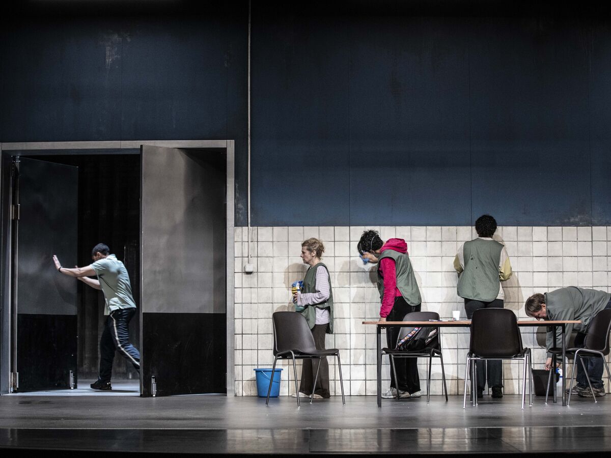 De Alexander Zeldin a Neves-Neves: 3 peças de teatro para ver esta semana