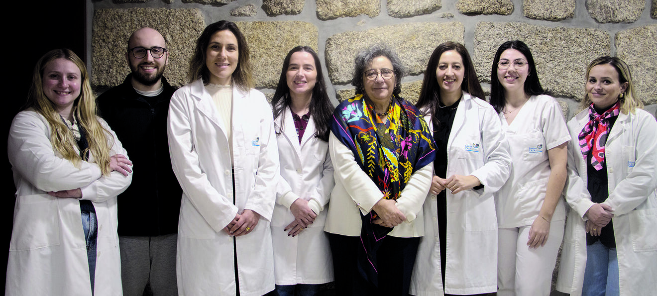 A equipa do SMAC, liderada pela provedora da Santa Casa da Misericórdia do Marco de Canaveses, Maria Amélia Ferreira (ao centro).