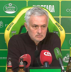 José Mourinho: 'É muito difícil anular uma diferença que pode ser de 12 pontos...'