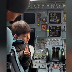 Menino de 5 anos retido em centro de detenção do ICE regressa a casa