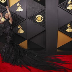 Da elegância à exuberância: eis os 50 melhores looks dos Grammy