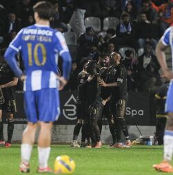 FC Porto sofre diante do Casa Pia a primeira derrota do campeonato