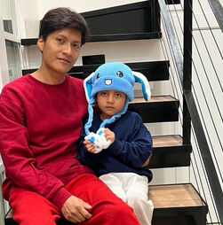 Pai de menino de 5 anos detido no Minnesota nega versão do Governo de abandono do filho