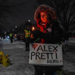 Médico legista de Minneapolis declara que morte de Alex Pretti às mãos do ICE foi um homicídio