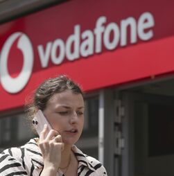 Vodafone reativa serviço móvel nos concelhos afetados, mas alerta para impacto de nova depressão