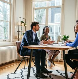 87% DAS EMPRESAS QUEREM RECRUTAR E MAIS DE METADE DOS CANDIDATOS DIZ “NÃO”