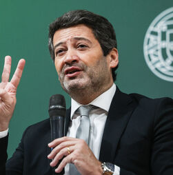 Autarcas do Chega contratam eleitos do partido