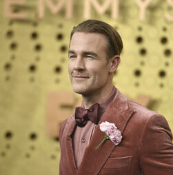 De Katie Holmes a Reese Whiterspoon: as homenagens a James Van der Beek
