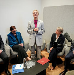 Putin terá mandado matar Alexei Navalny com toxina de rã-flecha: 'Vítimas sufocam em agonia'