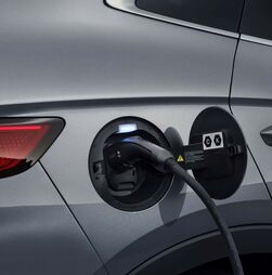 Fim da euforia com os elétricos custa 65 mil milhões às fabricantes de automóveis