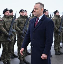 Presidente da Polónia defende que país deve ter armas nucleares para se proteger da Rússia