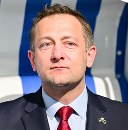 Comissário Europeu da Agricultura visita explorações em Leira e Pombal afetadas pelo mau tempo