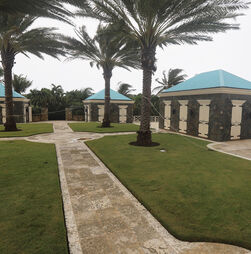 Mulher recrutada na África do Sul diz que foi repetidamente violada por Epstein: 'Não havia como escapar'