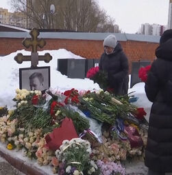 Alexei Navalny homenageado no segundo aniversário da sua morte