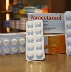 “Desafio do Paracetamol”: a tendência do TikTok que está a levar adolescentes para o hospital 