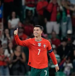 Ronaldo investe 6,3 milhões em subsidiária da Herbalife. Ações disparam 22%