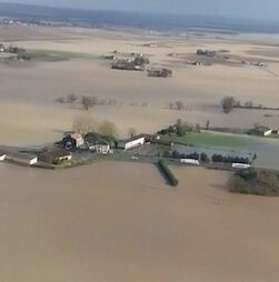 Imagens aéreas mostram extensão das inundações no sudoeste de França