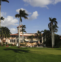 Jovem tenta entrar na casa de Trump e é morto a tiro pelos Serviços Secretos 