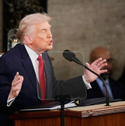 Trump vangloria-se de alcançar 'recuperação histórica' ​​para os EUA: 'A nossa nação está de volta'