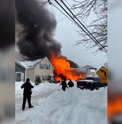Explosão destrói casa nos EUA e faz vários feridos