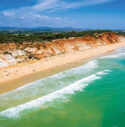 PRAIA DA FALÉSIA VOLTA A OCUPAR O TOP 5 MUNDIAL