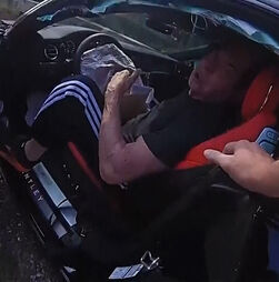 Polícia revela imagens do acidente de carro do ex-presidente da WWE Vince McMahon  