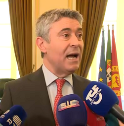 PS 'não criará crises políticas', assegura José Luís Carneiro