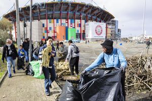 Em Leiria continuam as limpezas junto ao estádio