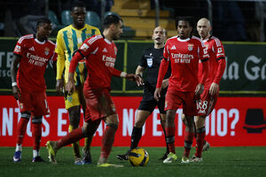 Benfica empata com Tondela na I Liga, somando o sétimo empate