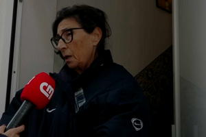 "O vento conseguiu derrubá-la", diz moradora após queda de grua em cima de um prédio na Figueira da Foz 