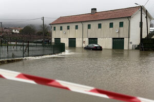 Inundação em Penafiel causa desalojados; governo decreta calamidade e apoios